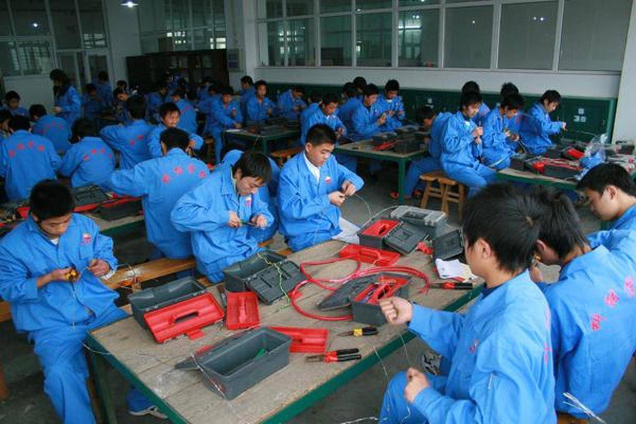 原創(chuàng)教育投資與學(xué)生表現(xiàn)