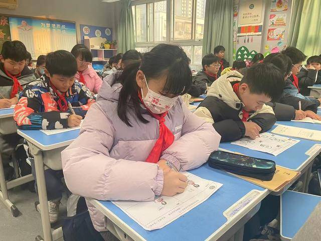 鄭州市管城回族區(qū)外國(guó)語(yǔ)小學(xué)開(kāi)展心理健康活動(dòng)