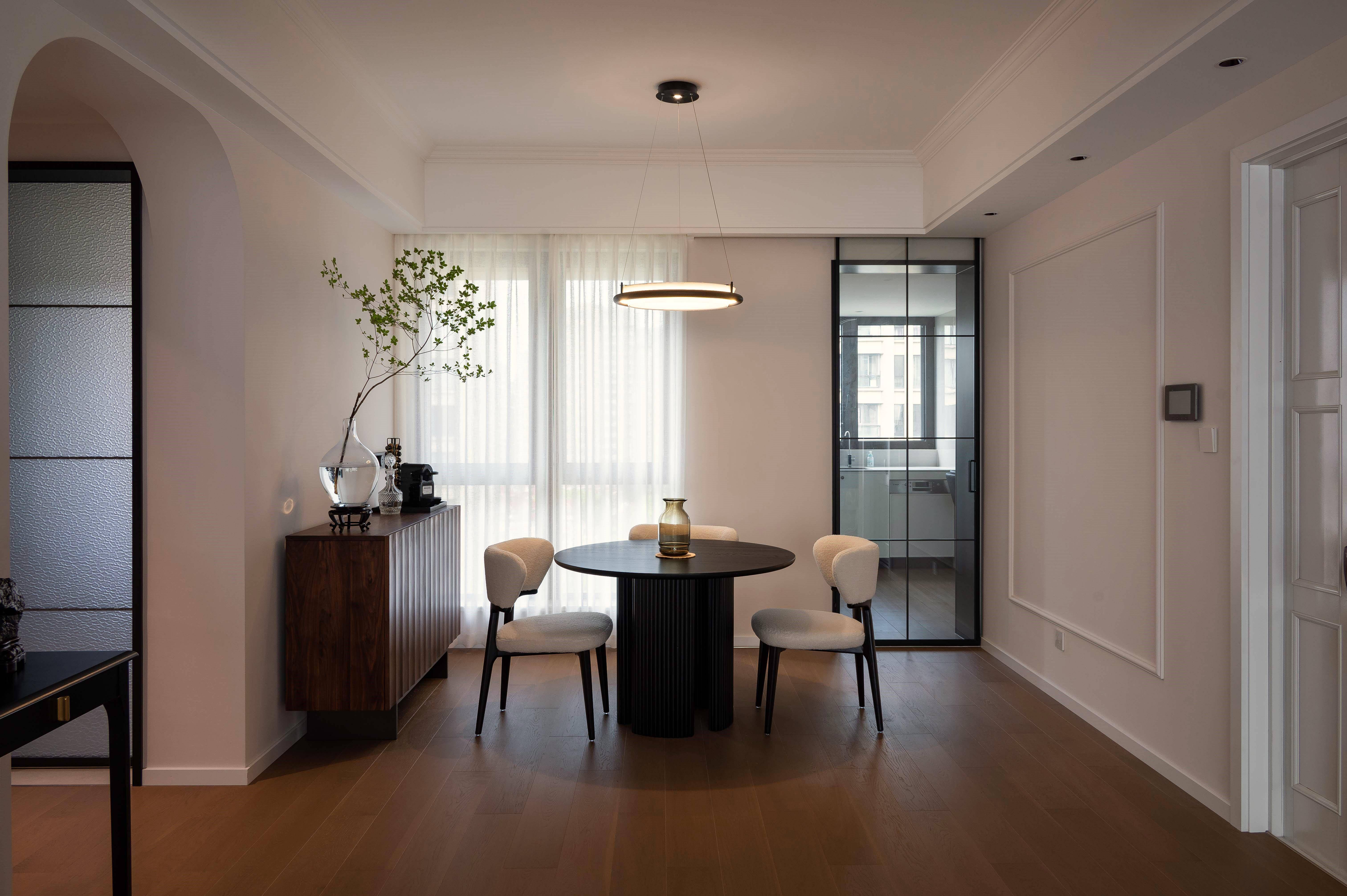 同濟(jì)經(jīng)典設(shè)計(jì)：老舊房子裝修、二手房裝修翻新、老房裝修、二手房裝修、老房翻新裝修專業(yè)方案提供商