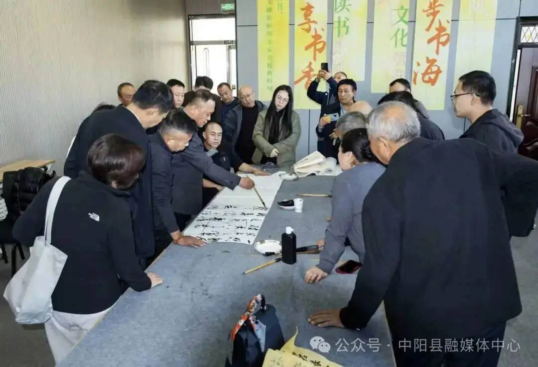 中陽(yáng)縣書(shū)法協(xié)會(huì)舉辦名家書(shū)法培訓(xùn)公益講座