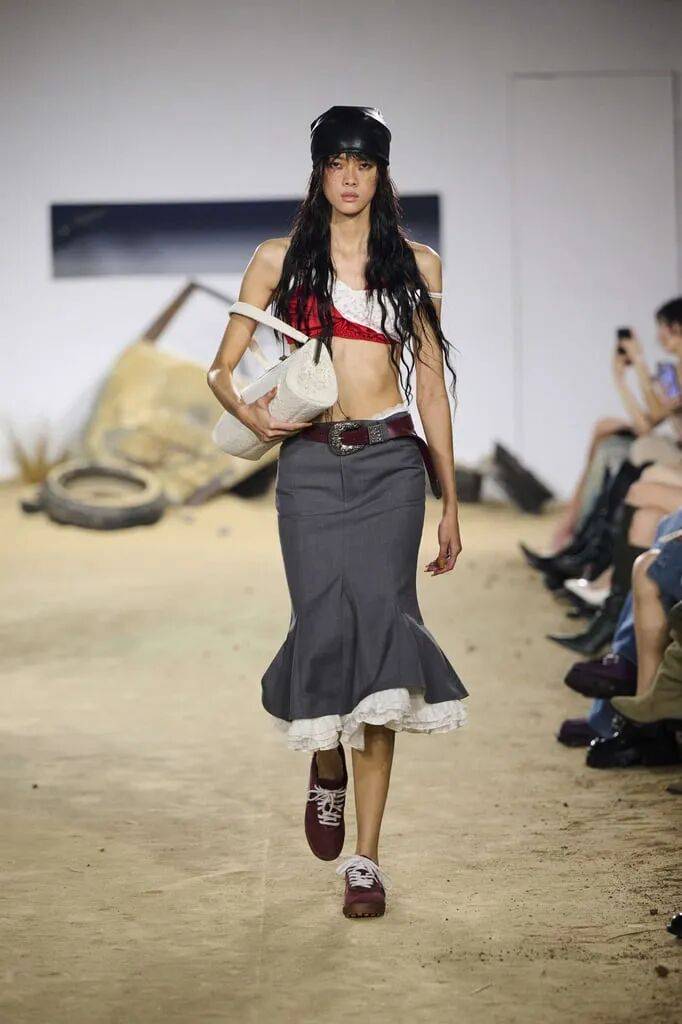 原創(chuàng)Markgong 2026春夏系列，強(qiáng)悍柔美，不羈的女性形象