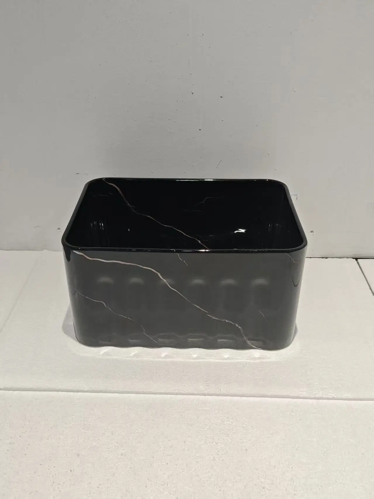 靠譜的衛(wèi)浴源頭廠家有哪些，彩諾衛(wèi)浴實力見證