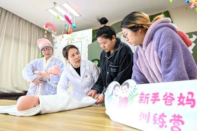 科學(xué)與健康丨全方位支持 降低生育養(yǎng)育教育成本