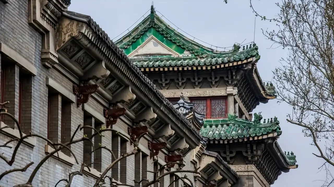 中國(guó)現(xiàn)代高等教育的奠基者：北京師范大學(xué)