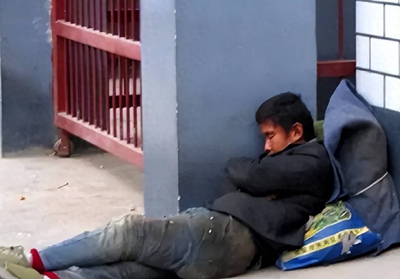 原創(chuàng)“985高材生”曹陽：赴德留學，回國卻流浪街頭14年！他經(jīng)歷了啥