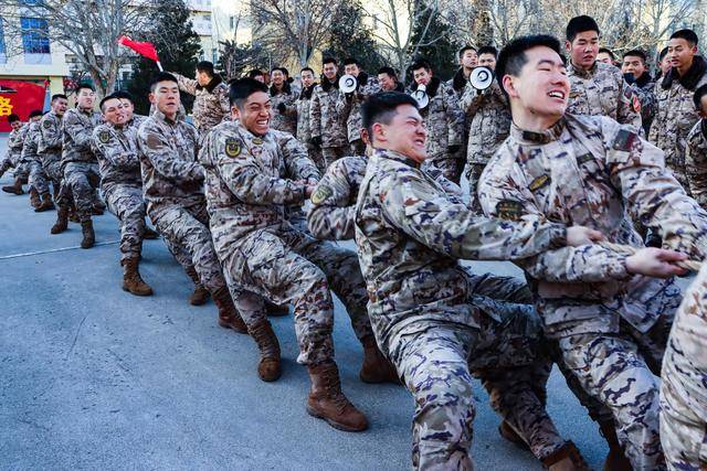 新苗破土，向陽生長，武警新兵“第二適應(yīng)期”里快速轉(zhuǎn)型