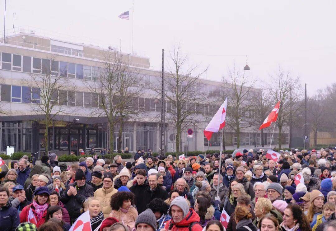 為了移民問題，這兩波美國人在-20℃的街頭對峙