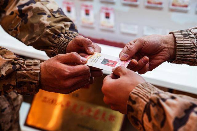 新苗破土，向陽生長，武警新兵“第二適應(yīng)期”里快速轉(zhuǎn)型