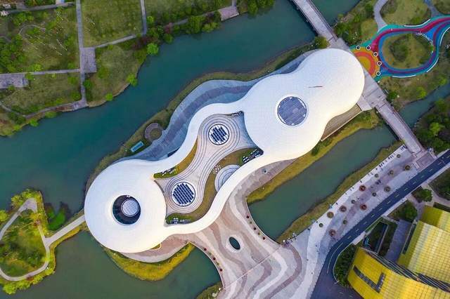 原創(chuàng)“氣泡”敗給“祥云”？中國動漫博物館的設(shè)計之爭，網(wǎng)友吵翻了