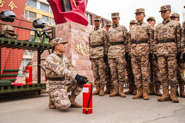 新苗破土，向陽生長，武警新兵“第二適應(yīng)期”里快速轉(zhuǎn)型