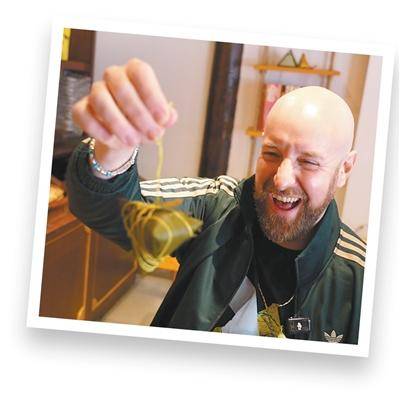 是“粽子男孩”，也是“美食雷達(dá)”（老外不見(jiàn)外）