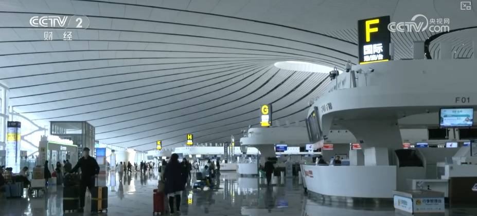 返鄉(xiāng)、探親、學生與旅游度假客流疊加 春運航空出行需求旺盛