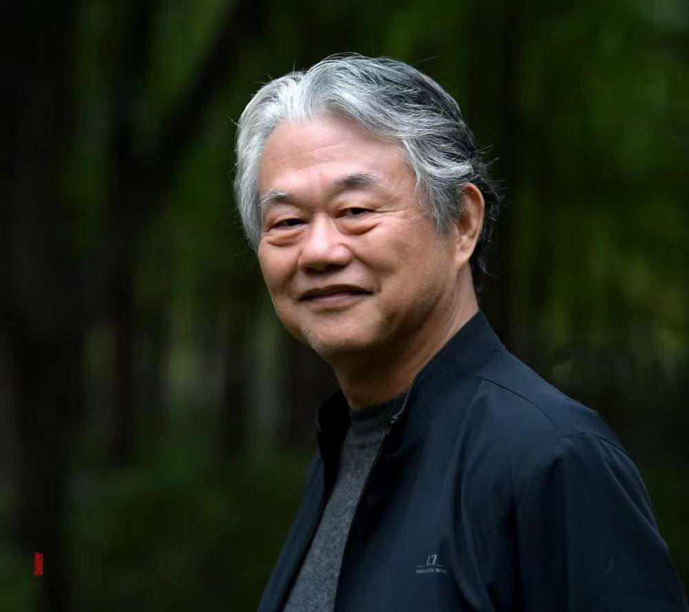 以瀟灑書風(fēng)骨 融傳統(tǒng)入新境——吳耀書法藝術(shù)的傳承與突破