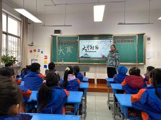 原創(chuàng)莒南縣第三小學(xué)多彩活動(dòng)溫暖寒冬