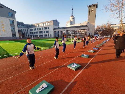 淄博市博山區(qū)中心路小學(xué)：繩王爭(zhēng)霸賽圓滿落幕