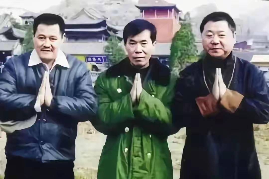 原創(chuàng)給一套房還不夠？何慶魁大孫子留學(xué)要50萬，主意又打趙本山身上！