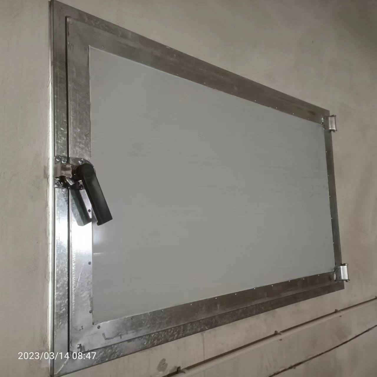 探尋貴州糧倉(cāng)密封門(mén)窗精品定制價(jià)格，多少錢(qián)合適？