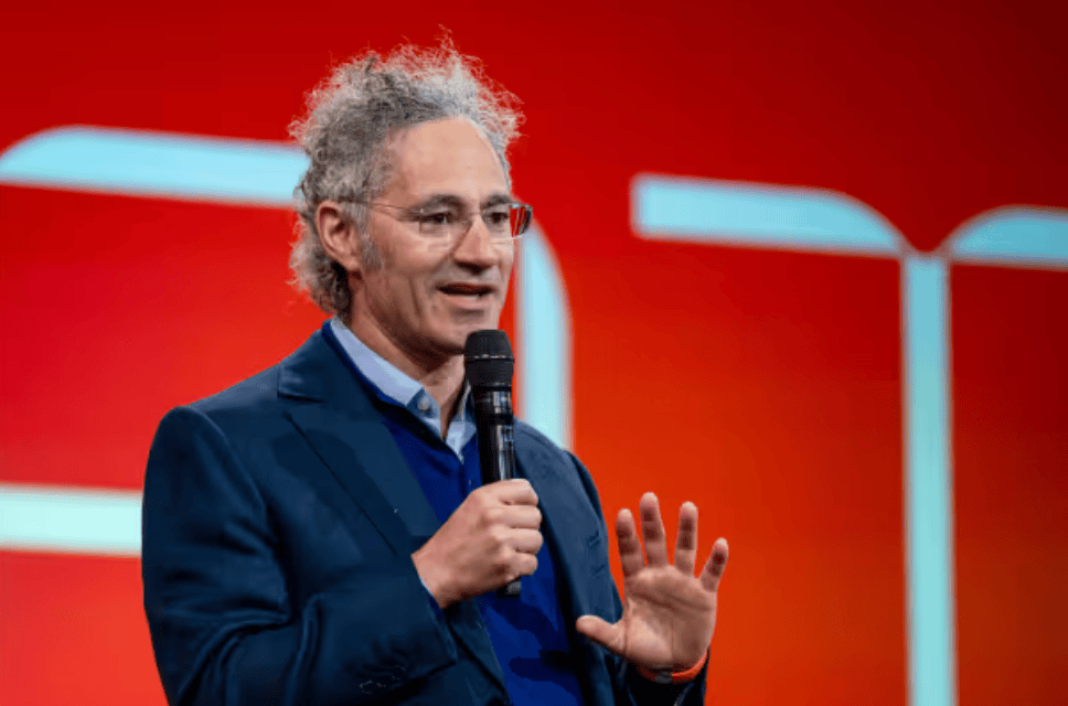 科技巨頭開始“只招高中生”，大學(xué)被濃縮成“4個(gè)月”