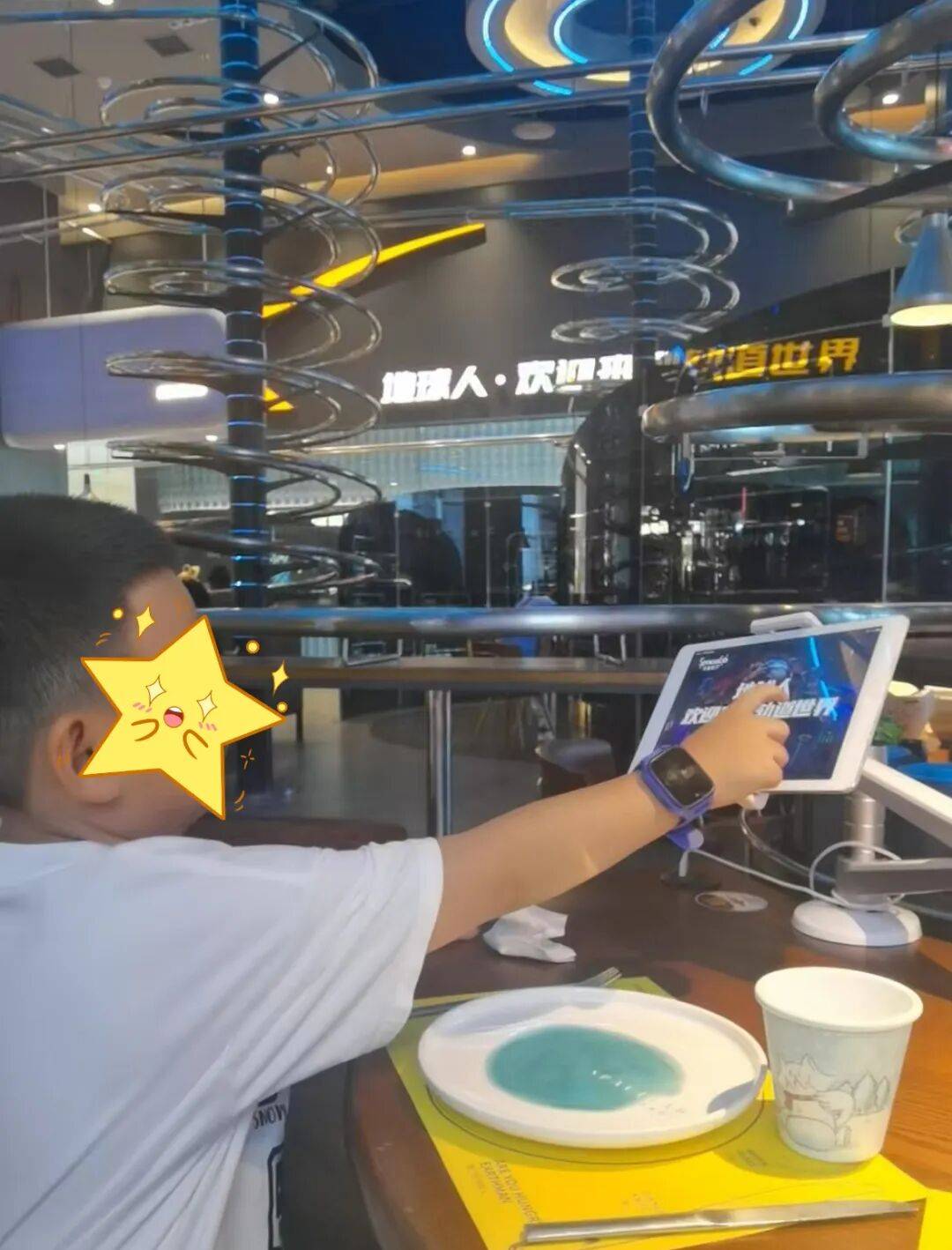 打破內(nèi)向標簽！8歲男孩逆襲拿下省級科技大獎，目標哈工大造火箭