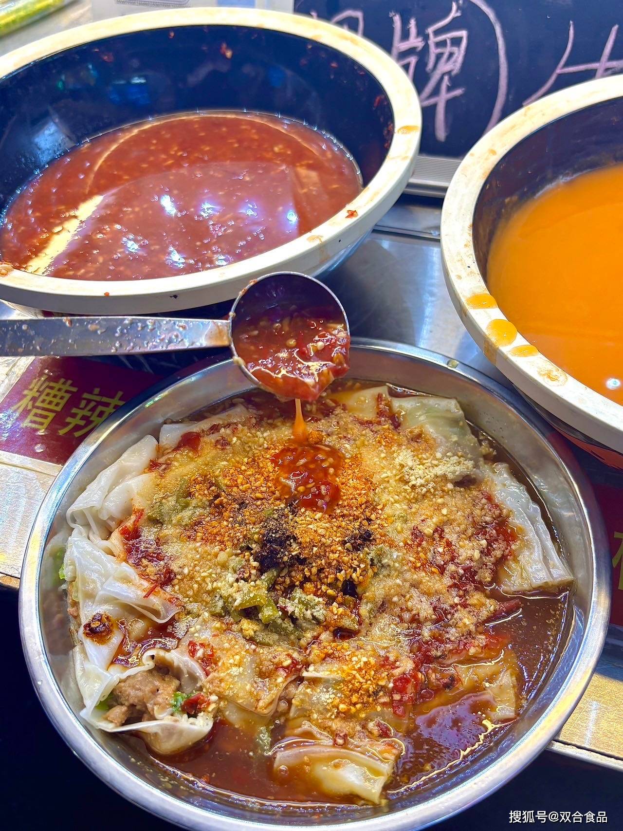 在柳州像螺螄粉一樣好吃的美食，掰著手指都數(shù)不過來，柳州旅游必吃美食指南