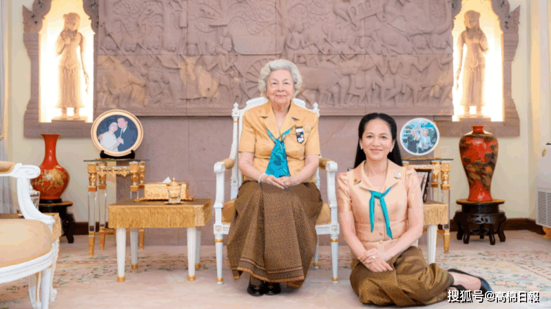 國王國母盛贊第一夫人碧占莫妮是杰出女性典范