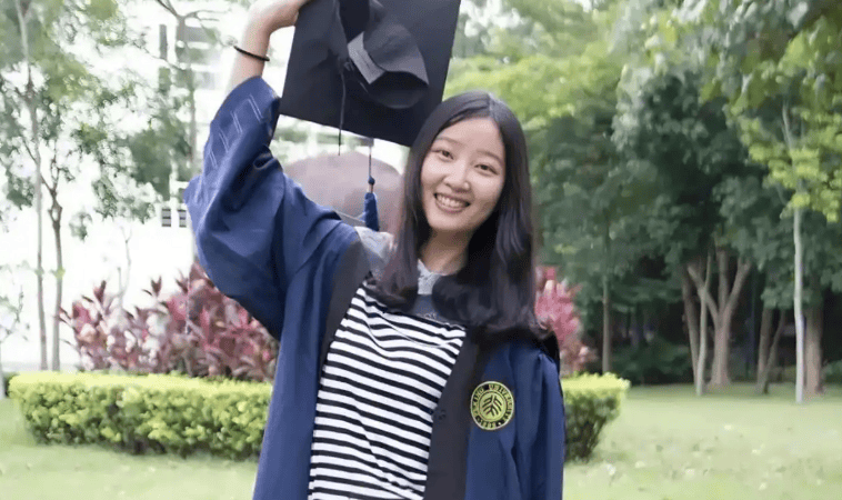 原創(chuàng)牢A又抨擊女留學(xué)生,遭女留學(xué)生現(xiàn)身說法反駁,網(wǎng)友:徹底不裝了?