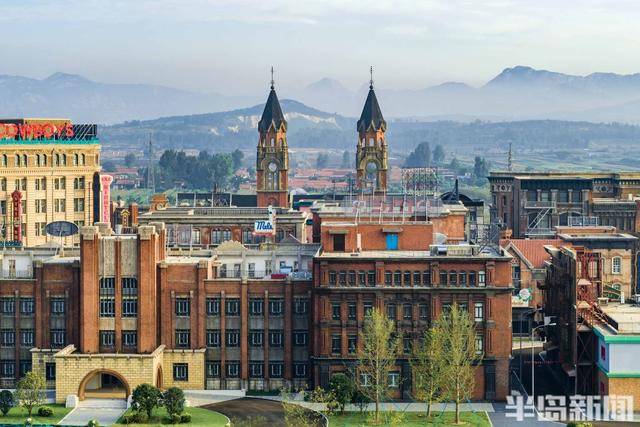 “影視之都”好戲漸入佳境！青島影視基地加速崛起，打造世界一流影視工業(yè)化高地