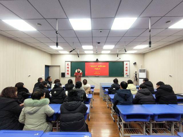 濟源克井一中：墨韻飄香，教師書法班開班啟新程