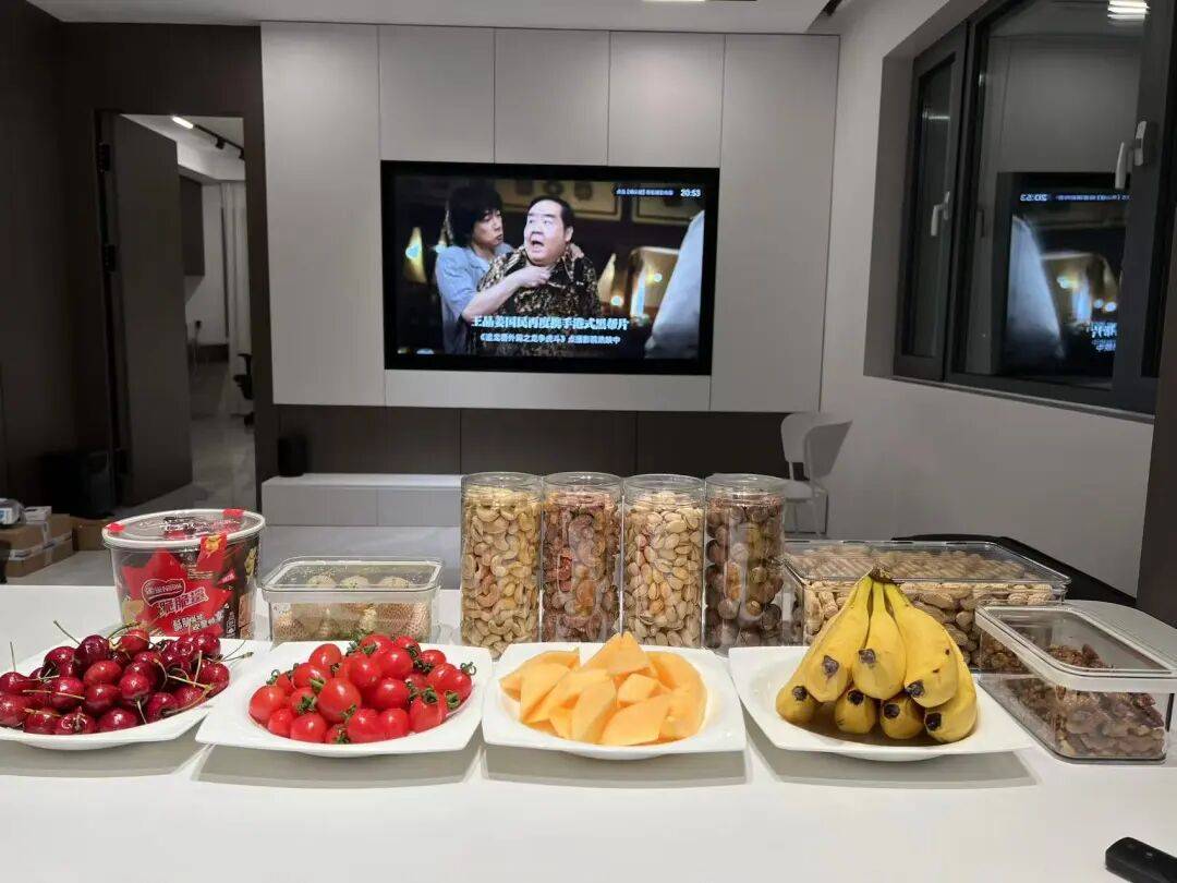 鶴崗「房產(chǎn)一哥」，轉(zhuǎn)行擦邊背后