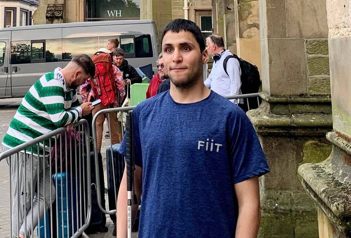 原創(chuàng)23歲大學生等火車時跌入鐵軌，如今獲賠17萬