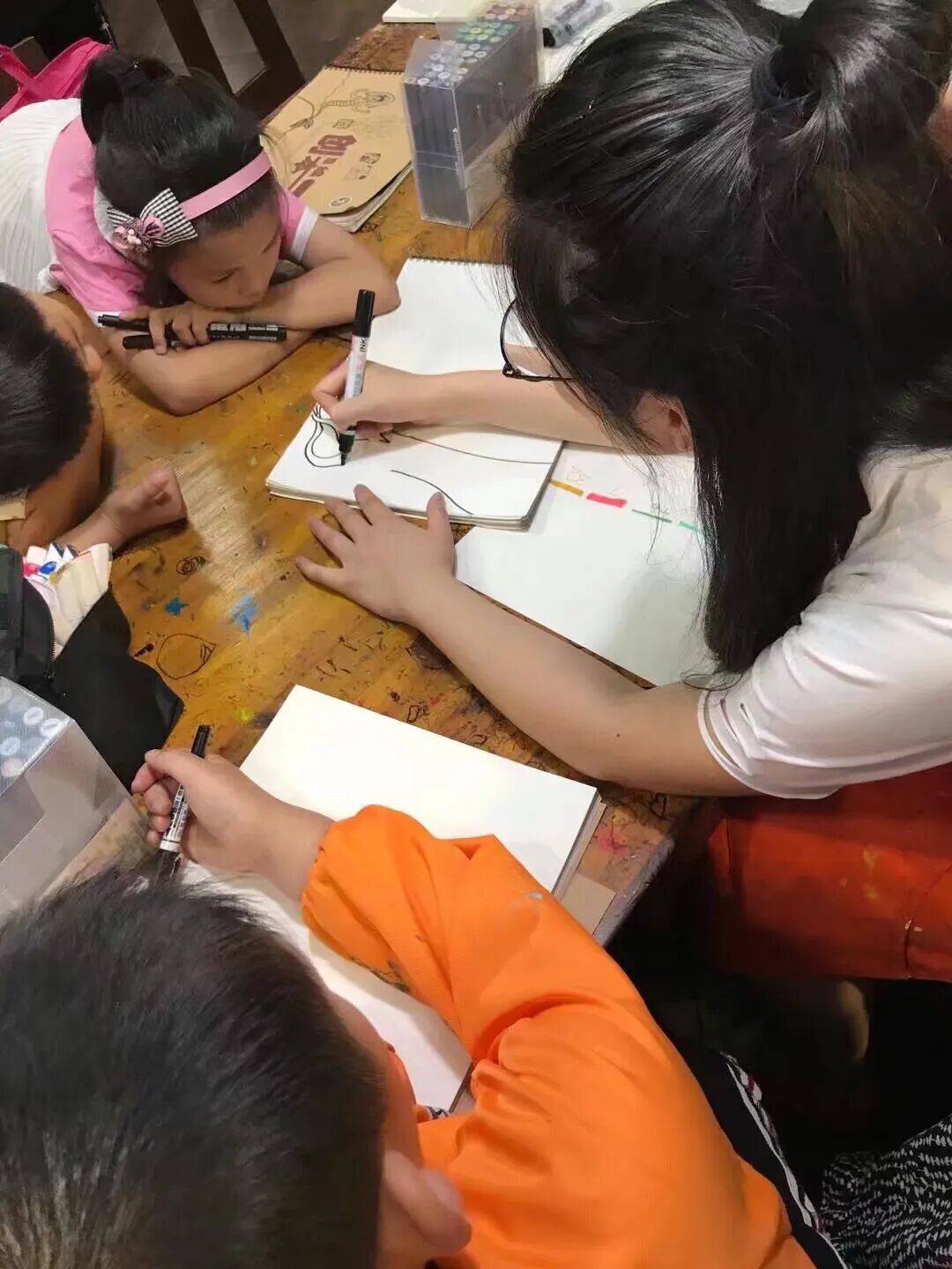 鶴崗「房產(chǎn)一哥」，轉(zhuǎn)行擦邊背后