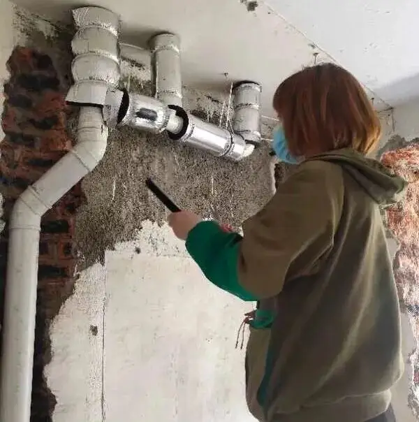 鶴崗「房產(chǎn)一哥」，轉(zhuǎn)行擦邊背后