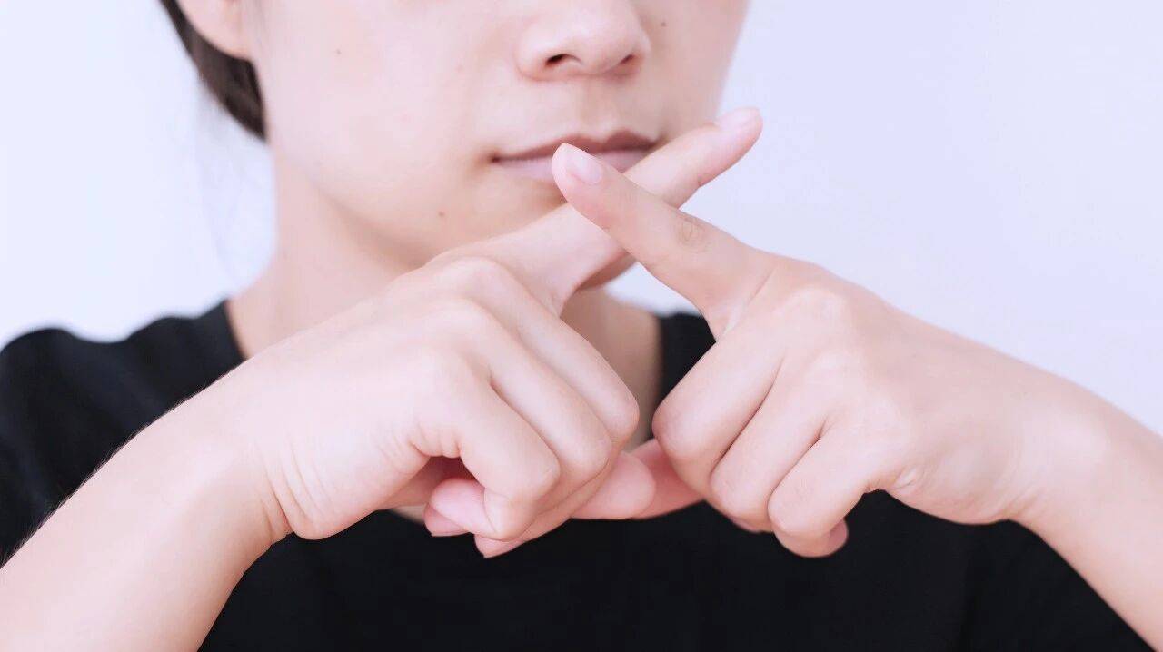 原創(chuàng)壽命不太長的女性，身體的這4處容易“發(fā)臭”，希望你一個(gè)都沒有