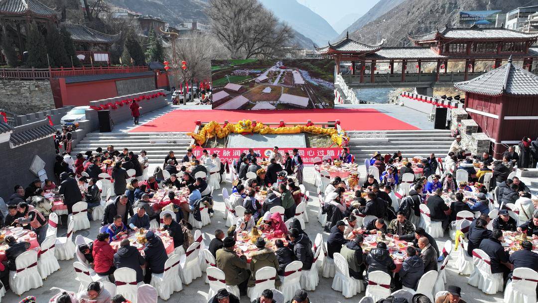文化、美食、駐村情 共燴理縣薛城“臘八”盛宴