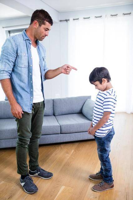 原創(chuàng)中國最需要教育的不是孩子，而是爸爸