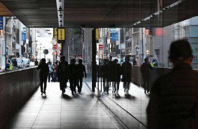 外交部春節(jié)通告一出49條航線全停！日本旅游業(yè)涼了，中俄配合絕了