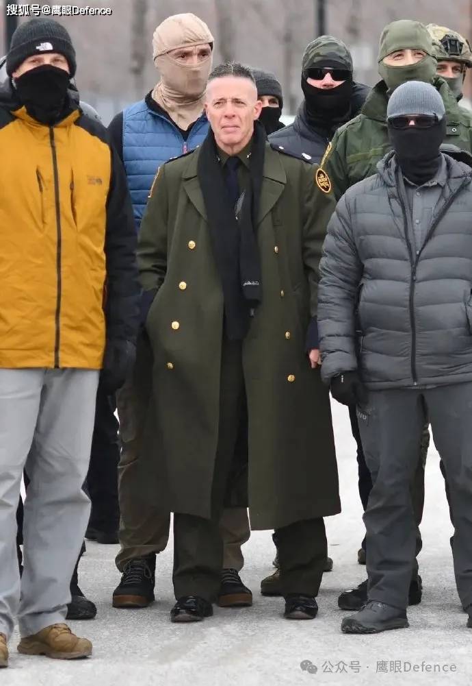 原創(chuàng)“沖鋒隊長”被解雇，美國步槍協(xié)會發(fā)聲，特朗普遣返伊朗非法移民