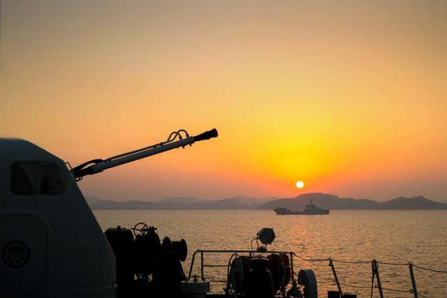 東部戰(zhàn)區(qū)：快速鎖定跟蹤，開火！