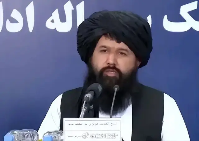 阿富汗教育部部長宣布永久禁止女性上學(xué)，女性教育權(quán)被剝奪已久