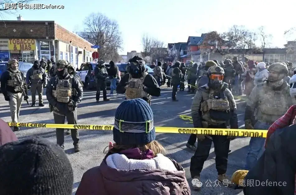 原創(chuàng)“沖鋒隊長”被解雇，美國步槍協(xié)會發(fā)聲，特朗普遣返伊朗非法移民