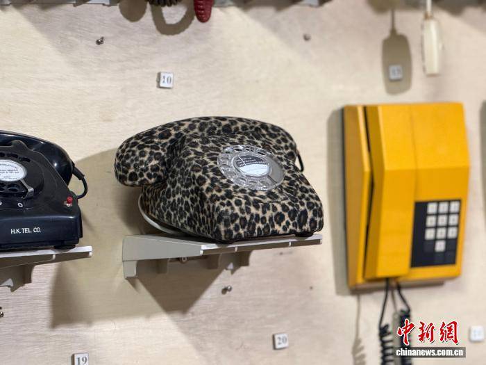 “我想留住這段珍貴的香港通信發(fā)展史”——專訪香港古董電話收藏家羅肇忠