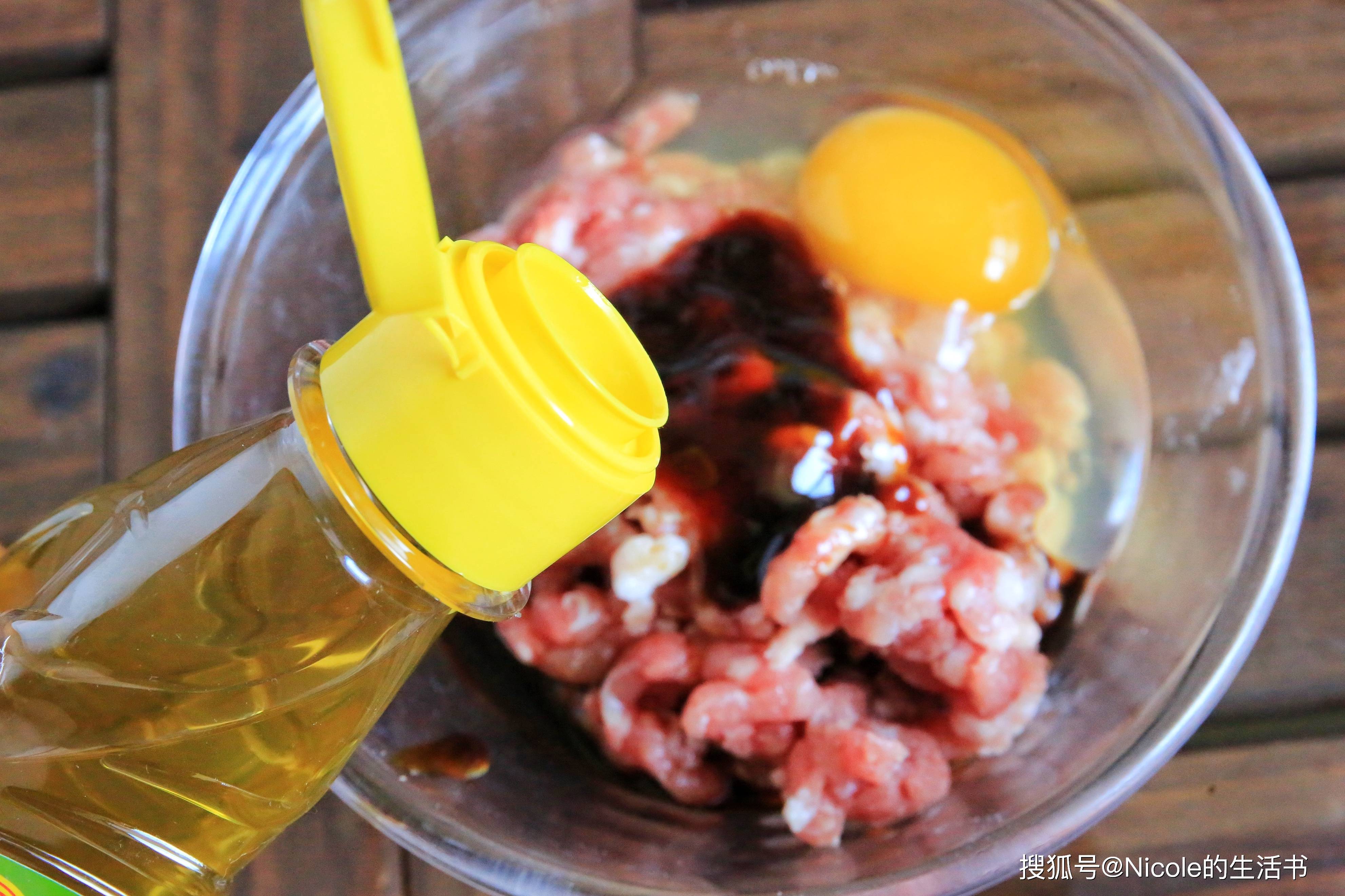 原創(chuàng)帶來無限暖意的秋冬美食：砂鍋白菜丸子煲