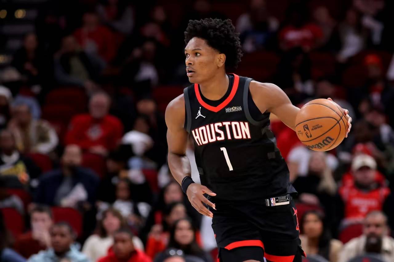 原創(chuàng)NBA一夜！字母哥確定離隊，湖人4人擺貨架，火箭一人賽季報銷