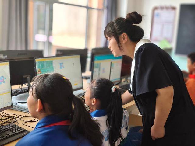 寧夏優(yōu)化基礎(chǔ)教育布局縮小城鄉(xiāng)教育差距