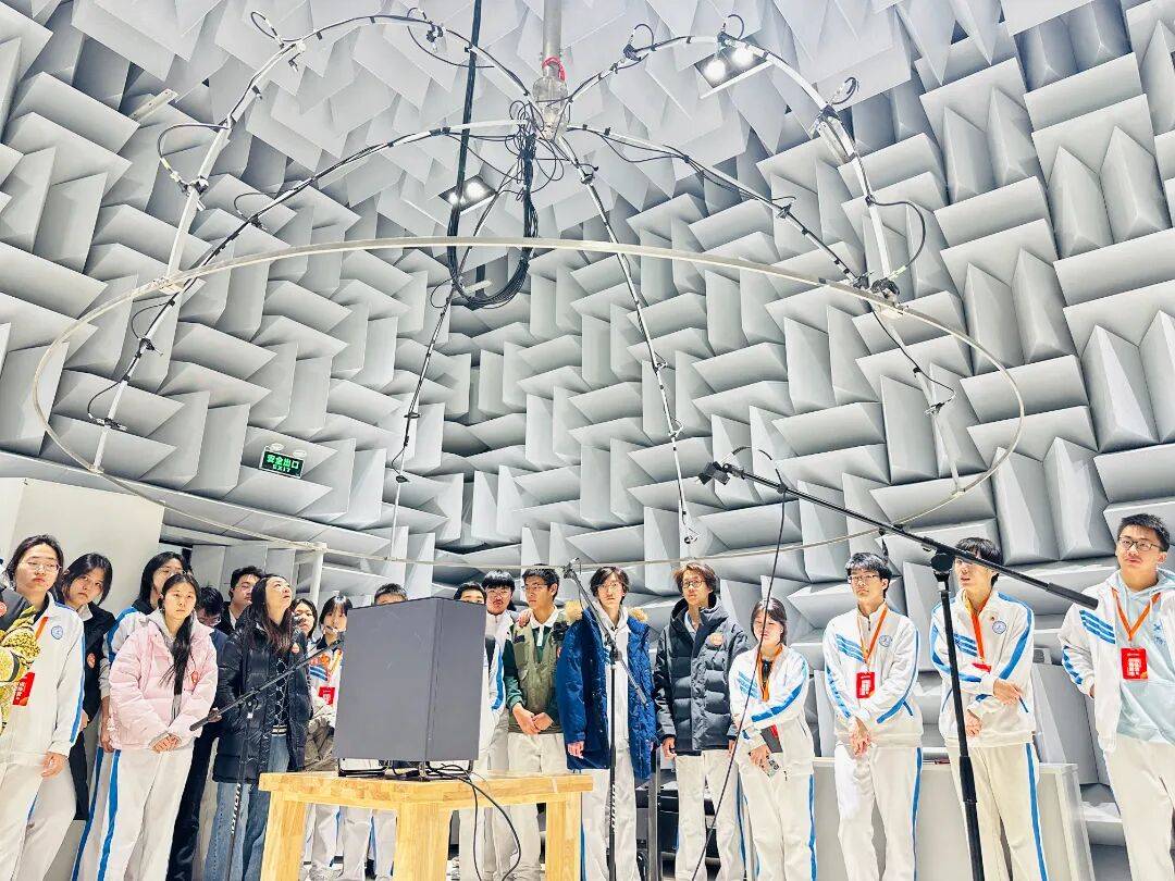 點(diǎn)贊！海淀這所中學(xué)憑啥又出圈了？