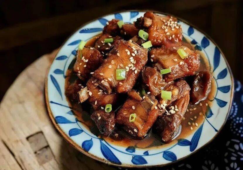 提前收藏！年夜飯巨好吃的排骨做法，酸酸甜甜超級香！