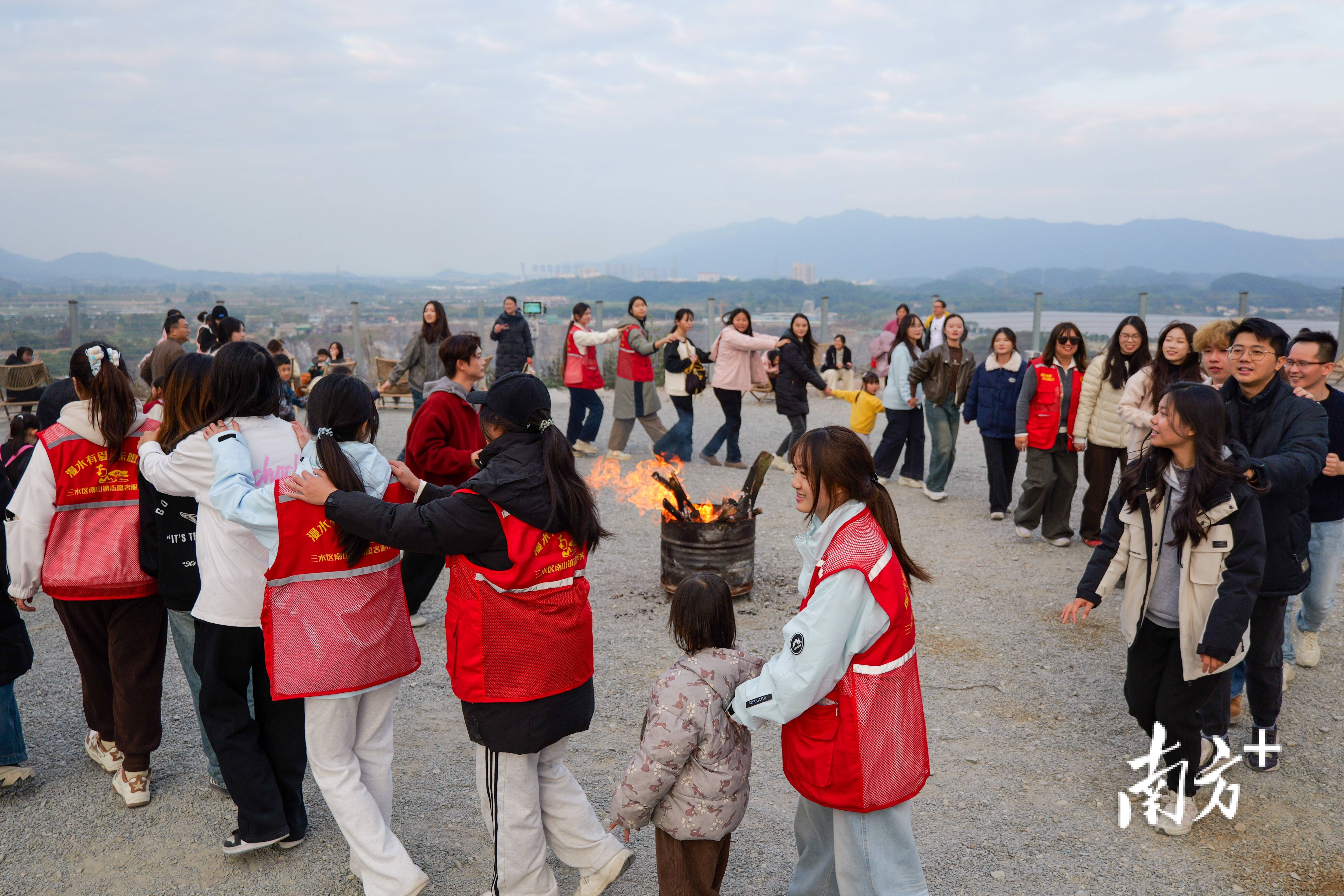 漫星城趕集、礦野開派對，大學(xué)生讓佛山鄉(xiāng)村“潮”起來