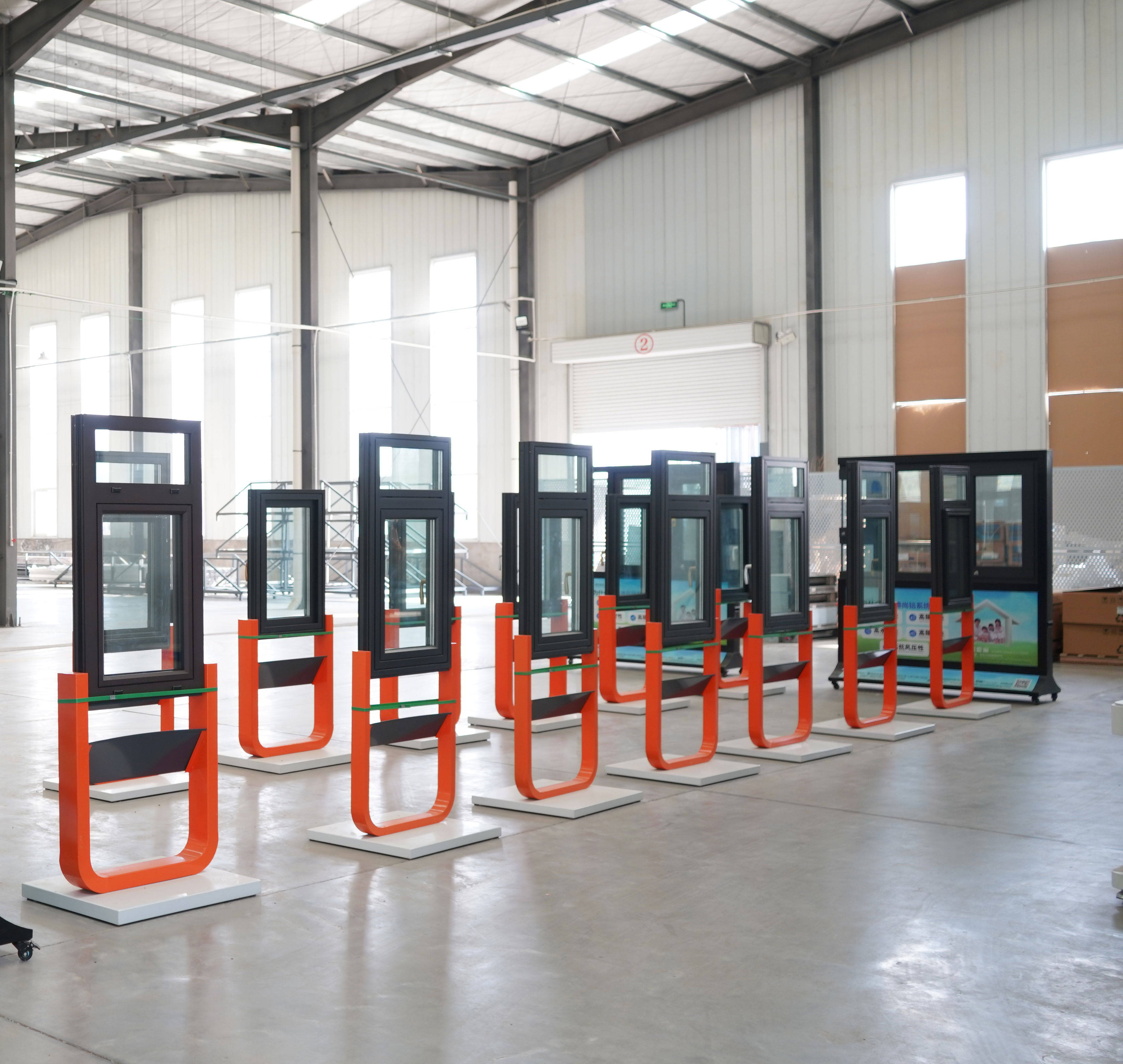 探尋系統(tǒng)門窗專業(yè)制造商口碑，系統(tǒng)門窗內(nèi)開窗加工選哪家