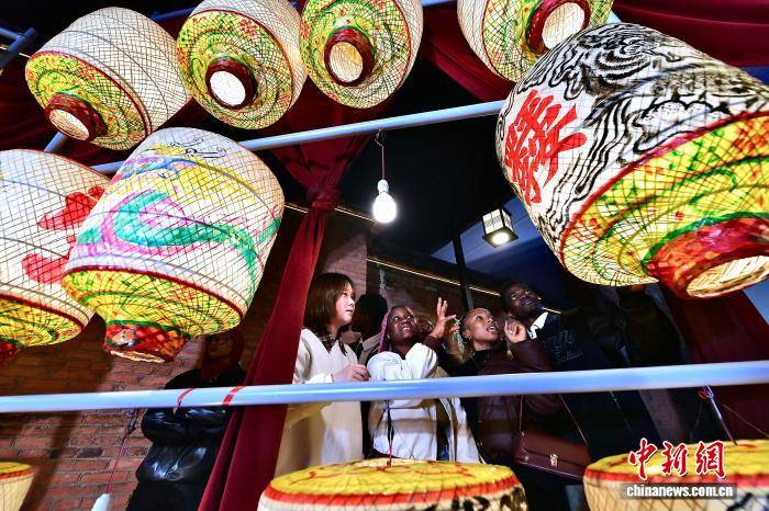 福州：留學(xué)生感受中國傳統(tǒng)文化魅力