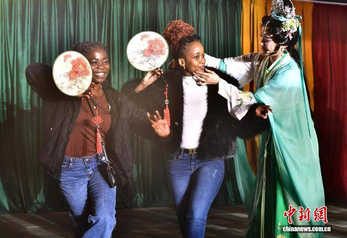 福州：留學(xué)生感受中國(guó)傳統(tǒng)文化魅力